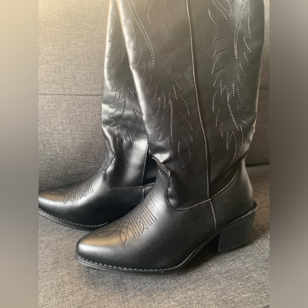 Cute Cowboy Boots 🤠